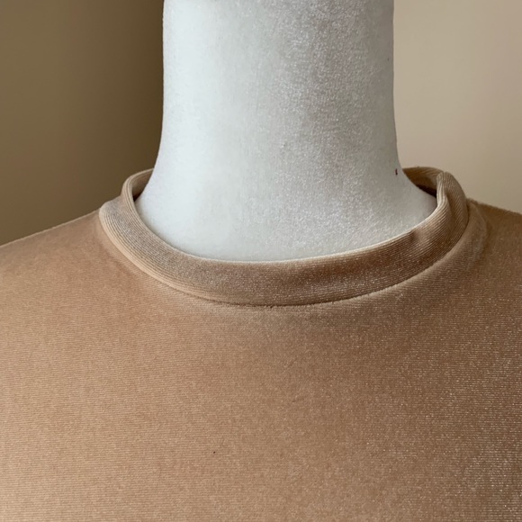 Laina Rauma gold leisure velvet top - Picture 4 of 7